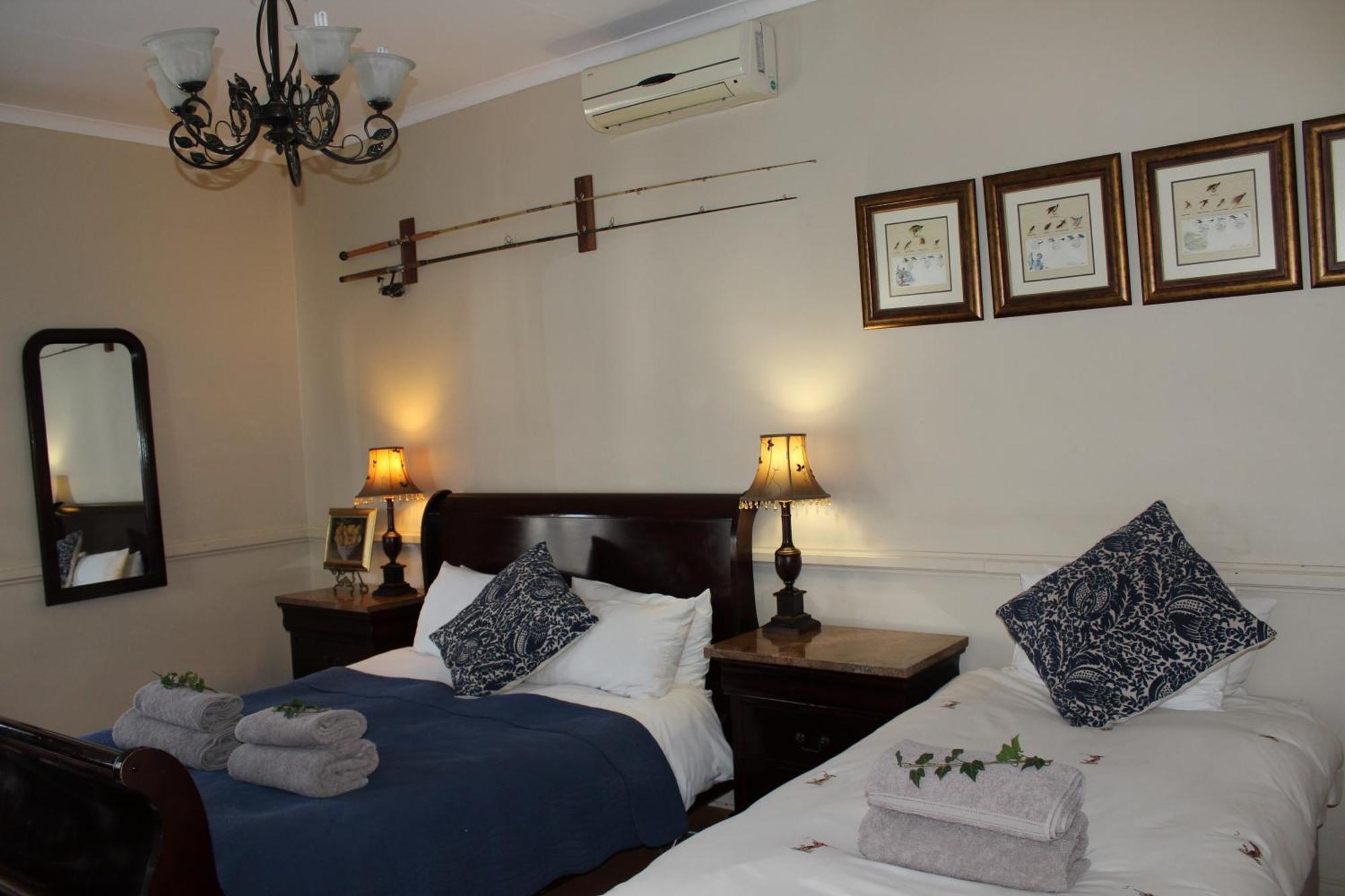 A Tapestry Garden Guest House Почефструм Номер фото